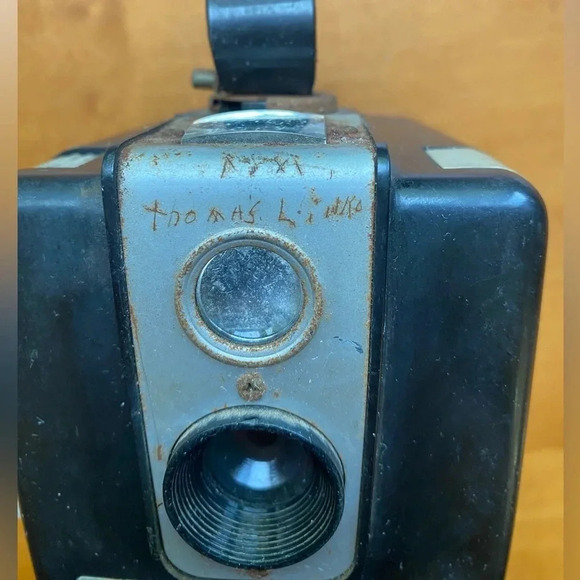 Vintage Kodak Brownie Hawkeye Camera Flash Model UNTESTED - Picture 3 of 10